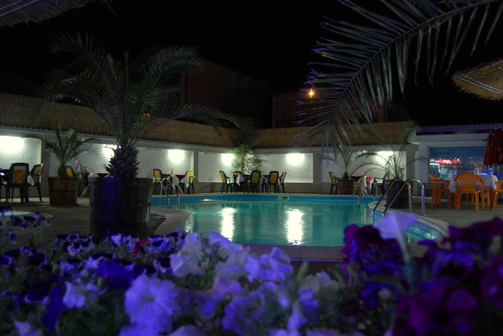 Alpina Hotel Lozenets Exterior foto