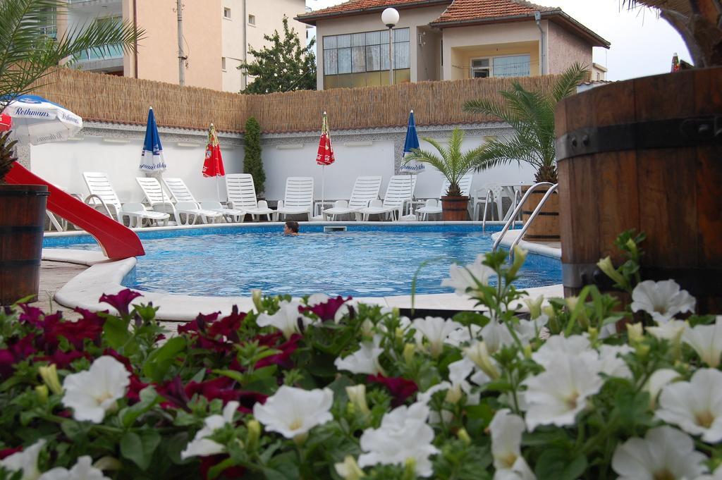 Alpina Hotel Lozenets Exterior foto